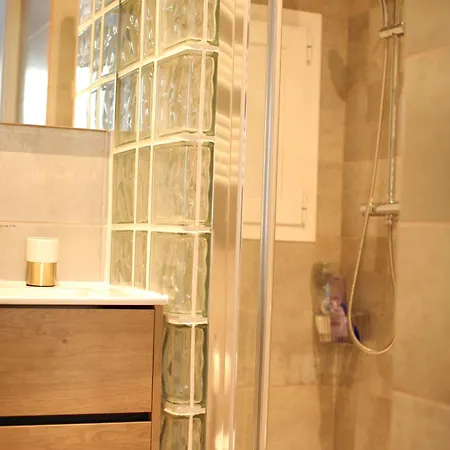 Maestro Damian, Moderna Vivienda Turistica A Estrenar En Apartment *